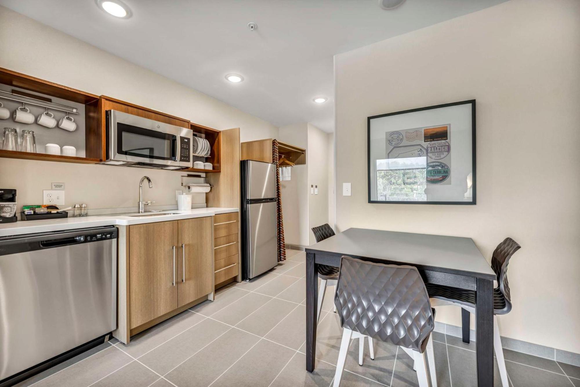 Home2 Suites By Hilton Raleigh West Lenovo Center エクステリア 写真