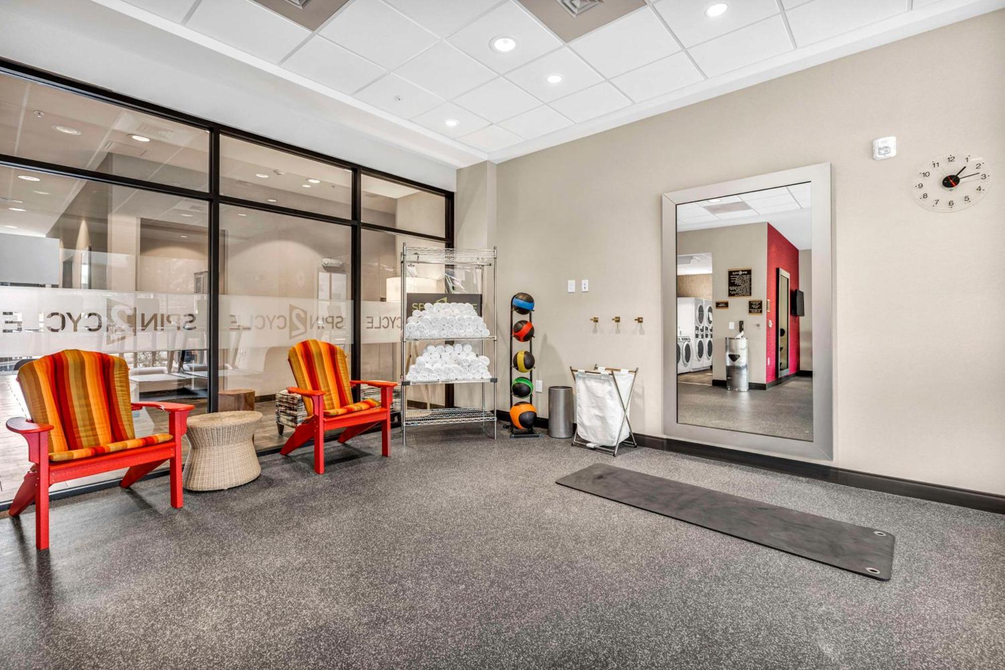 Home2 Suites By Hilton Raleigh West Lenovo Center エクステリア 写真