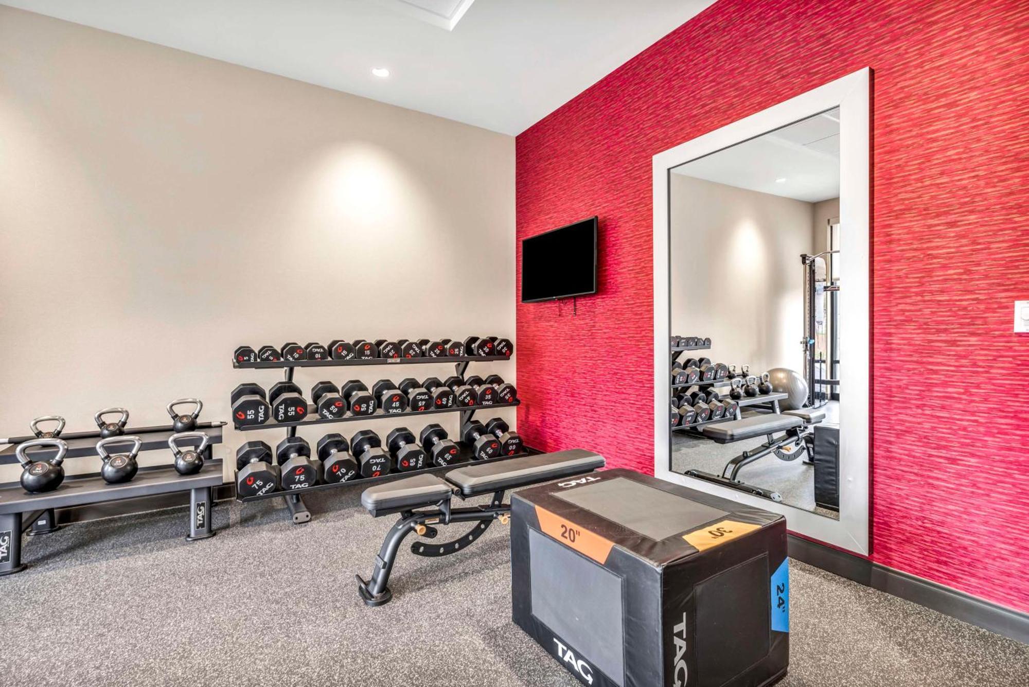Home2 Suites By Hilton Raleigh West Lenovo Center エクステリア 写真