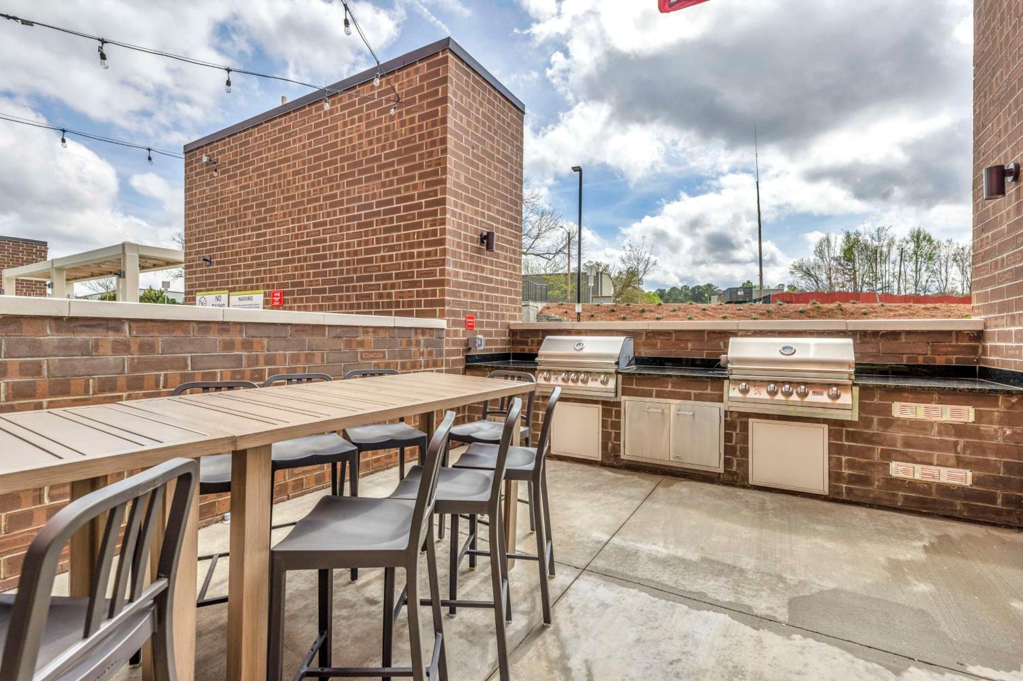 Home2 Suites By Hilton Raleigh West Lenovo Center エクステリア 写真