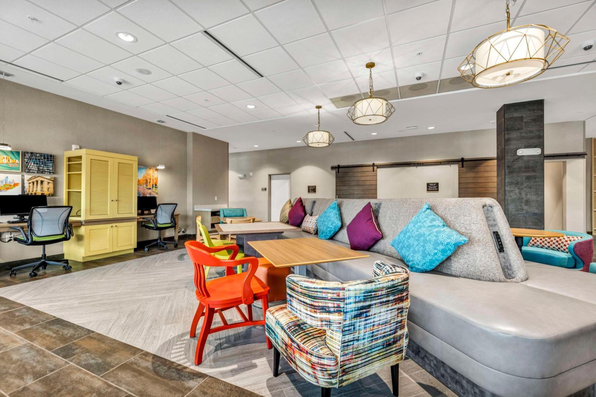 Home2 Suites By Hilton Raleigh West Lenovo Center エクステリア 写真