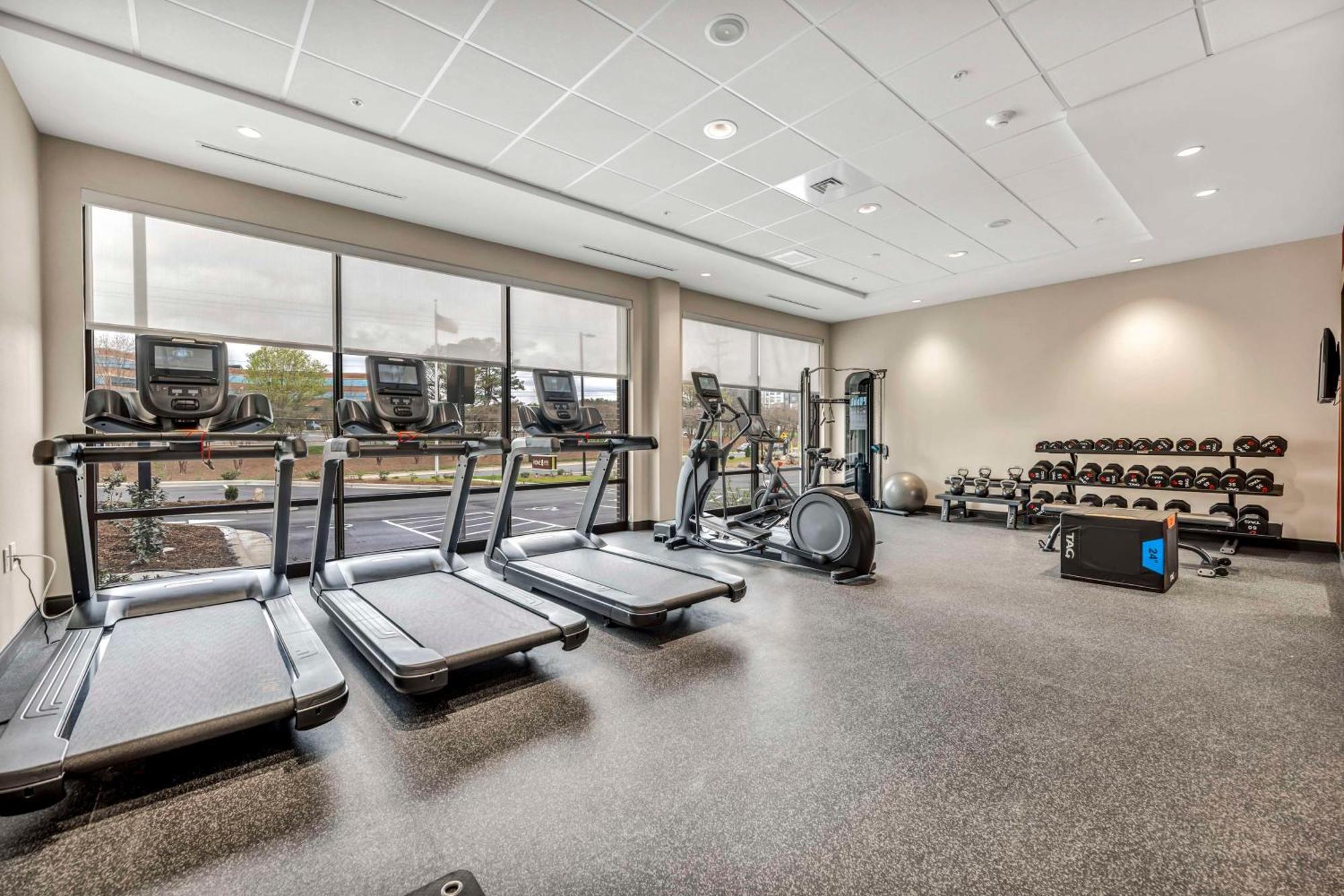 Home2 Suites By Hilton Raleigh West Lenovo Center エクステリア 写真